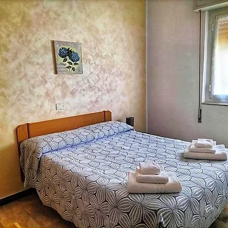 Costa Azzurra -free Parking - Easy -spotorno Hotel